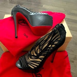 Christian Louboutin platform heels size 37